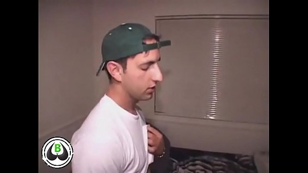 Horny Girl Has Sex In Her Dorm Room thumbnail