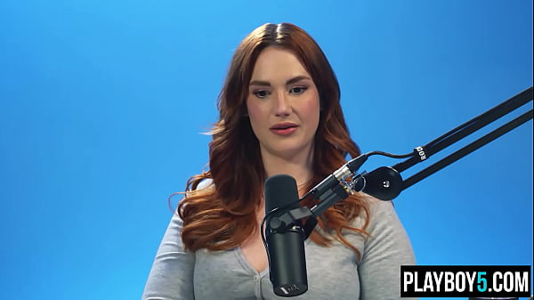 Chunky Bbw Cougar Siri Fingers Her Hairy Snatch Until She Cums Hard thumbnail