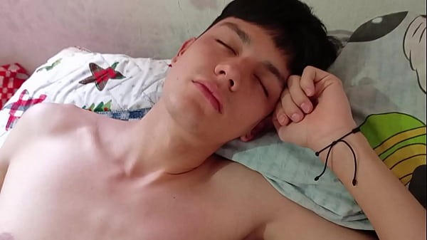 Real Casero Video Exclusivo Madrastra Madura Se Folla A Su Hijastro Caliente thumbnail