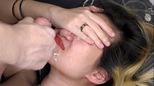 Asian Girl Wants Delivery Guy To Deliver Her A Big Cock In Her Pussy thumbnail