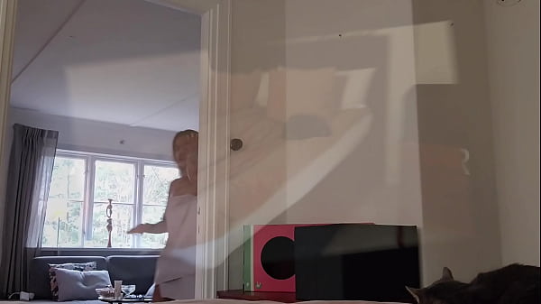 Nonton Horny Milf Wife Gets An Amazing Anal After Cuming Out Of The Shower thumbnail