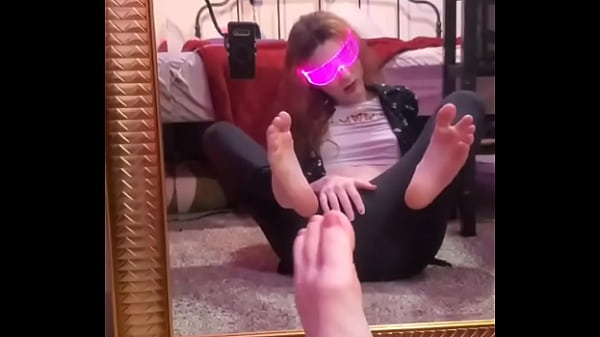Yes master I'_m a filthy foot gooner