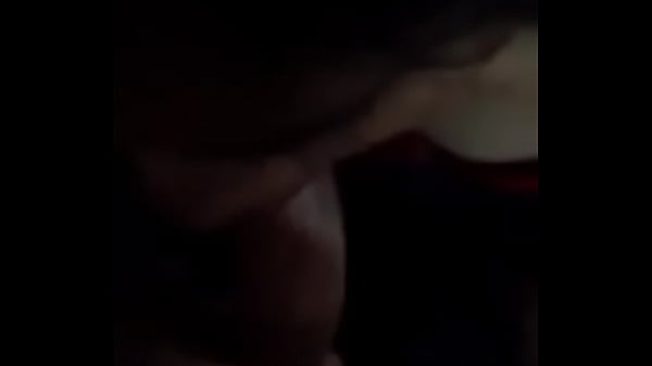 morena candente le gusta el trozo en el ba&ntilde_o