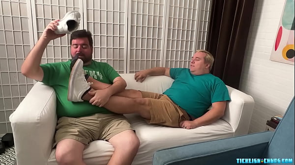 Hairy Sub Licks His Masters Bare Feet thumbnail