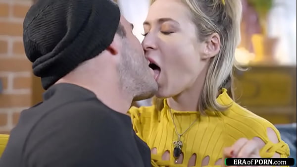 Petite milf kisses a guy on first date and gives him a blowjob.The small tits blonde gets her shaved pussy fucked.Then rides his big dick and squirts 