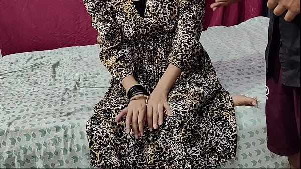 Nonton Badi Behen Ko Chote Bhai Ne Apne Mote Lund Ka Maza Diya. thumbnail