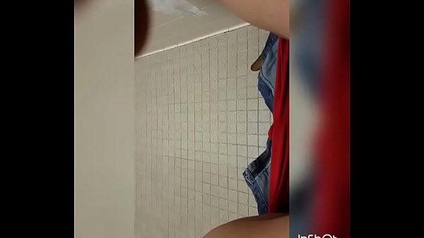 Nonton Bathroom Jerk Off thumbnail