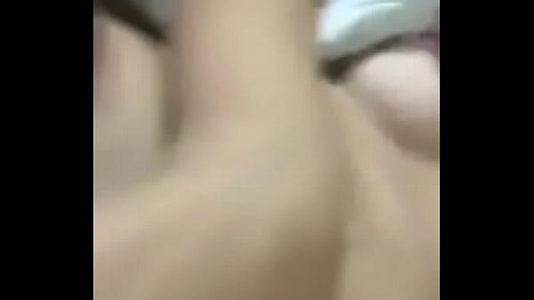 Nonton Ella Se Toca Con Lo Que Le Digo thumbnail