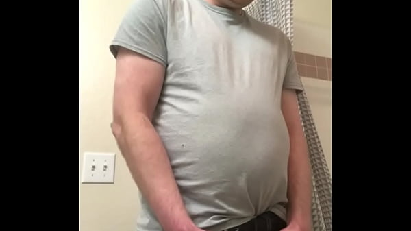 Guy Enjoys Taking A Nice Piss In His Bathroom thumbnail