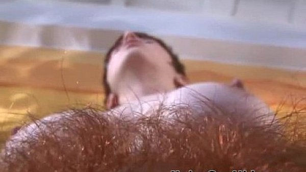 chubby teen gets eaten (hairy pussy) 