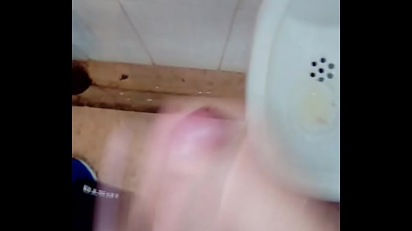 Esporra No Wc P&uacute;blico thumbnail