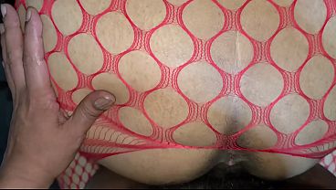 Después de unamasturbada Me cojo a miEsposa_empinadaen lencería y_le hago_doble penetración con un consolador gime de placer y mevengo dentro deella y_todo mi_semen sequeda adentro