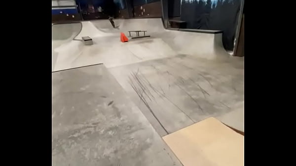 Nonton Man Gets Penetrated By A Bicycle thumbnail