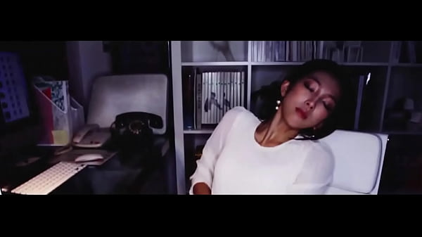 大妞范球球 thumbnail