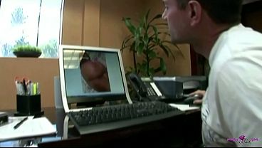 Nonton When Miss Juicy Presents Her Ass On The Office Table, Her Boss Pounces On It thumbnail
