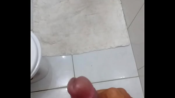 Punheta antes do banho