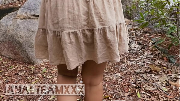 Nonton Me Coge Una Vergota En Una Excursi&oacute;n De Campo. thumbnail