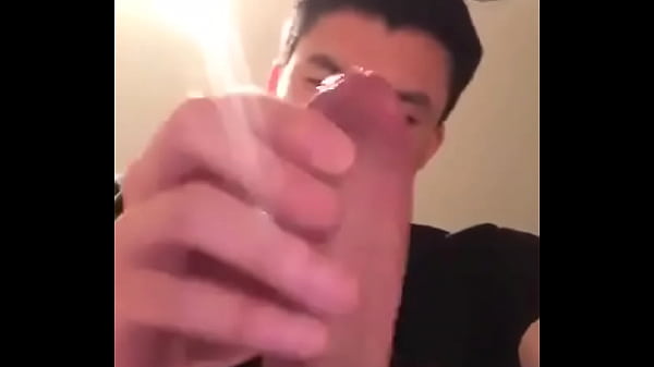 Cẩn Thận D&iacute;nh L&ecirc;n Mặt thumbnail