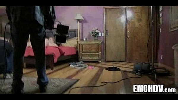 Nonton Emo Slut With Tattoos 1224 thumbnail