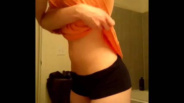 Nonton ► Cam4duo.com ◄ She Likes To Show Off thumbnail