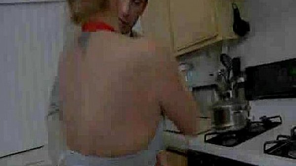 Hardcore Mature Milf In Kitchen thumbnail