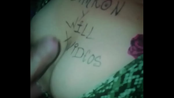 Rica mamada de amante con tatuajes eyaculaci&oacute_n en sus tetas, tetas de mi esposa las lleno de leche caliente, junto con un na rica mamada de huevos froto si verga en mis ricos pezones perforados