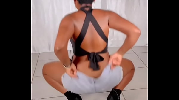 Twerk booty