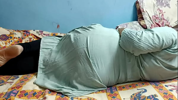 Nonton Desi Housewife Enjoyed And Get Gaand Messaged thumbnail