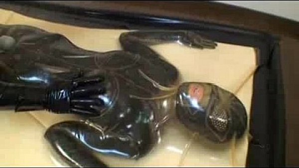 Nonton Japanese Latex Catsuit 18 Vacbed thumbnail