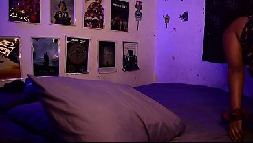 Nonton Mi Hermanastra Tend&iacute;a La Cama Y Le Di Algo M&aacute;s Para Limpiar (mi Semen En Su Vagina) thumbnail