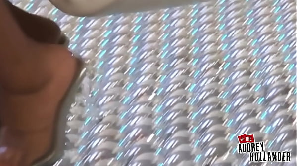 Nonton Lyla Lei&rsquo;s Cunt Pounded As Audrey&rsquo;s Ass Gapes In Threeway! thumbnail