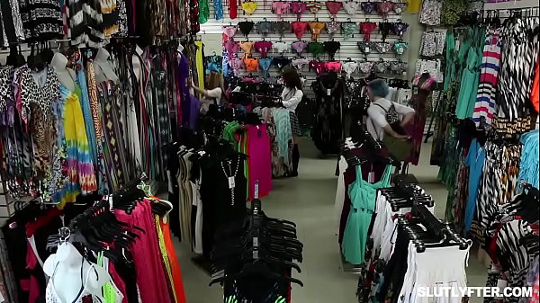 Nonton The Lp Officer Is Thrusting His Cray Man Meat Balls Deep And Fucking Her So Hard Pounding Her Up To The Pussy Ceiling! thumbnail