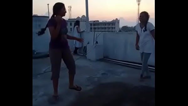 Nonton Manasa Sexy House Wife thumbnail