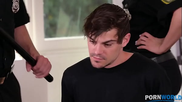 Nonton Slutty Policewoman Cherry Kiss Has Three Holes Stuffed At Crime Scene Gp1899 thumbnail