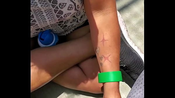 Nonton Sucking thumbnail