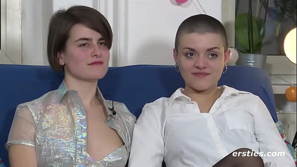 Nonton Luna Spoils Tumpie's Sweet Ass thumbnail