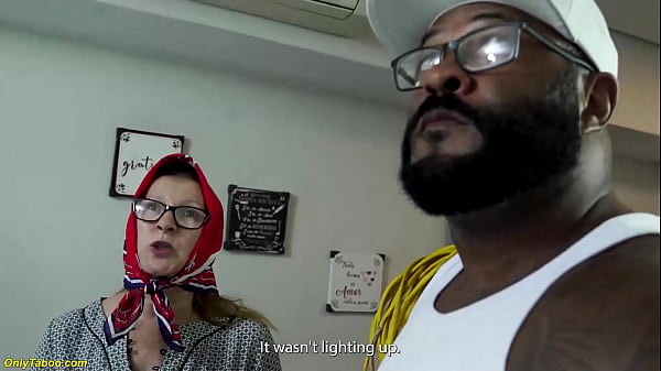 Sexy Headscarf Granny Gets Extreme Deep And Rough Ass Fucked By An Fat Black Dick Electrician thumbnail