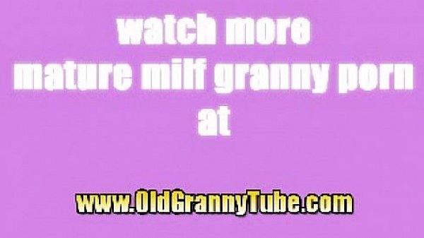 Nonton Brunette Milf 00 thumbnail