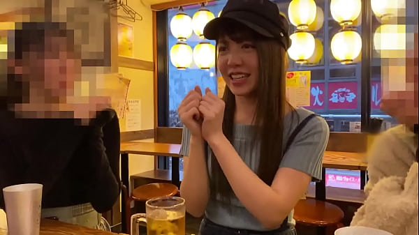 聴診器でセクハラ診察！小さなお口でジュボジュボおしゃぶり！白衣&rarr;エロコス変態ナースに変身！ベッドが愛液でびしょ濡れ！ thumbnail