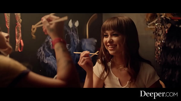 Nonton Deeper. Sexy Babes Enjoy Lesbian Fuck thumbnail