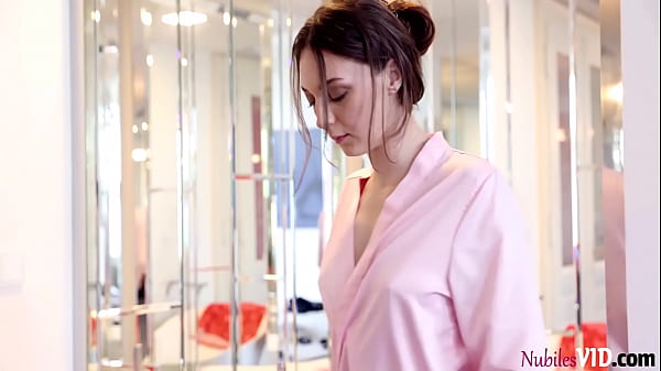 Isabella De Laa thumbnail