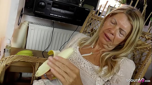 Alter Deutsche Frau Von Jungen Typen Von Nebenan Gefickt thumbnail