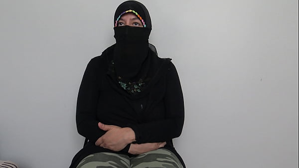 Very Rich Muslim Hijab Cougar thumbnail