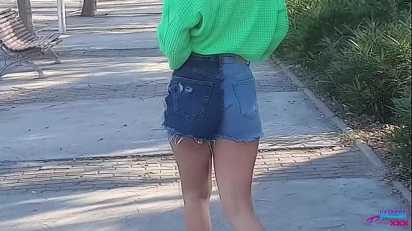 Nonton I Show Off My Docs And Give A Sloppy Blowjob On Them thumbnail