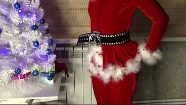 Man Hard Rough Fucks Horny Elf after Hot Blowjob on Christmas and Cumshot 