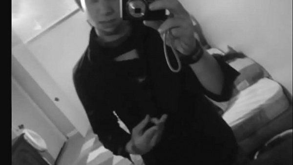 Nonton Actin Bad For The Camera thumbnail