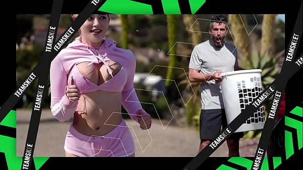 Nonton Lucky Stud Fucks His Cock Crazy Busty Latina Stepmother thumbnail