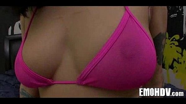 Nonton Emo Tatted Babe 170 thumbnail