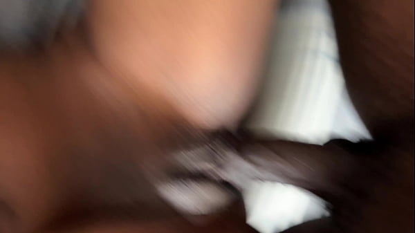 Nonton La Chatte Bien Humide thumbnail