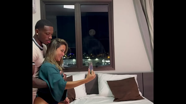 Nonton Neg&atilde;o Come A Casada . Que Ligou Para O Corno , No Meio Da A&ccedil;&atilde;o / O Gato Preto Rei Dos Casais Cucloud Hotwife / Video Completo Xvideored Ou Sheer No Banner Do Perfil / Subscreva-se No Perfil thumbnail